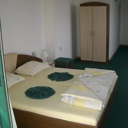 Levteri فندق بريمورسكو